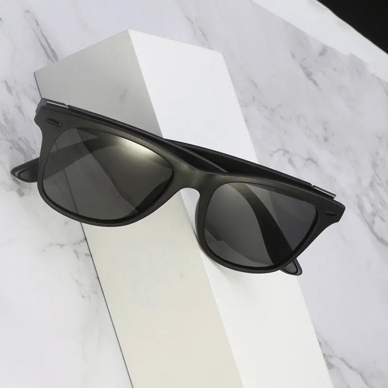 Óculos de sol esportivo